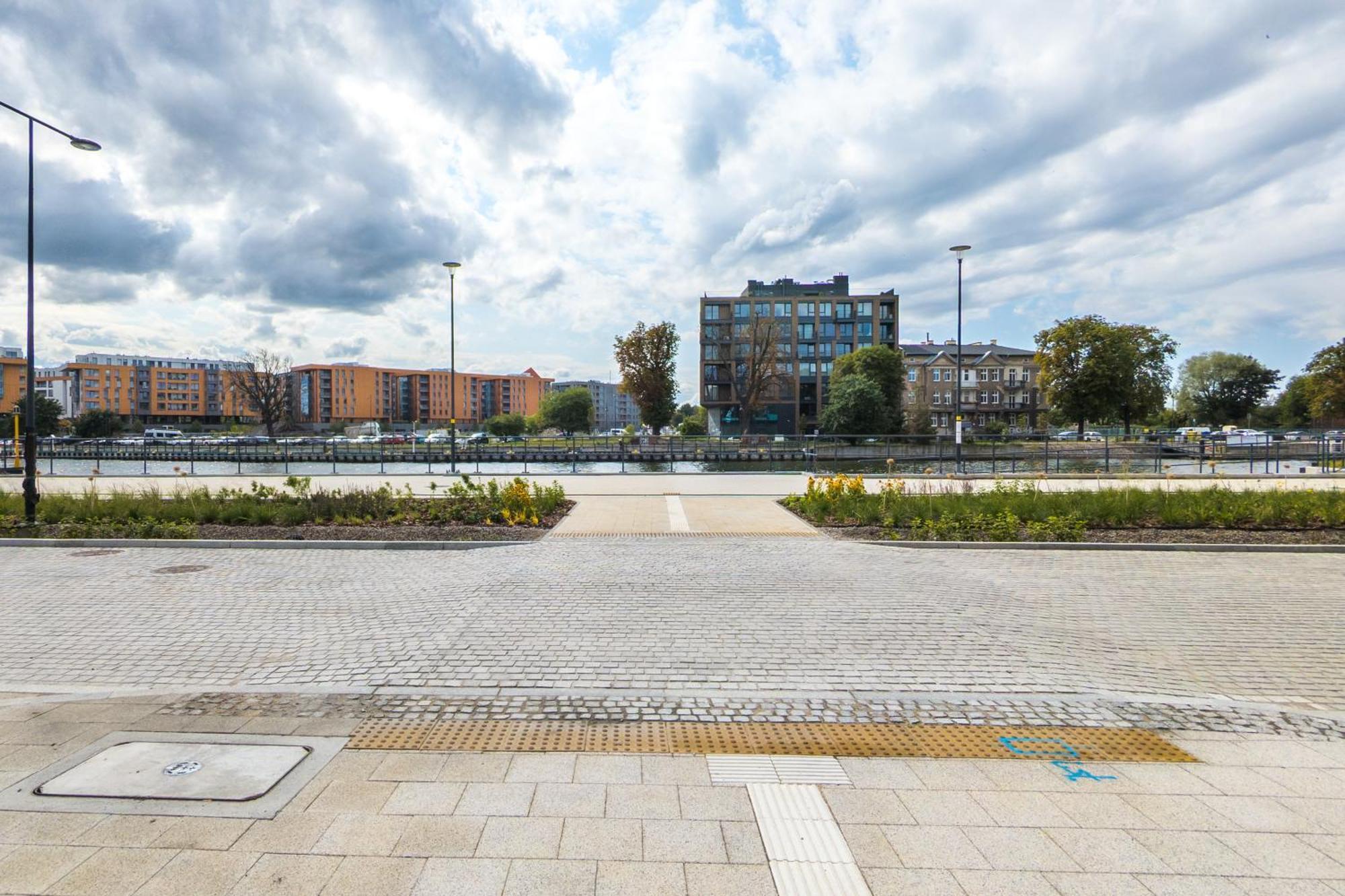 Sienna Grobla Apartment With View Of The Motlawa Terrace & Sauna, Gym By Noclegi Renters Gdansk Exterior photo